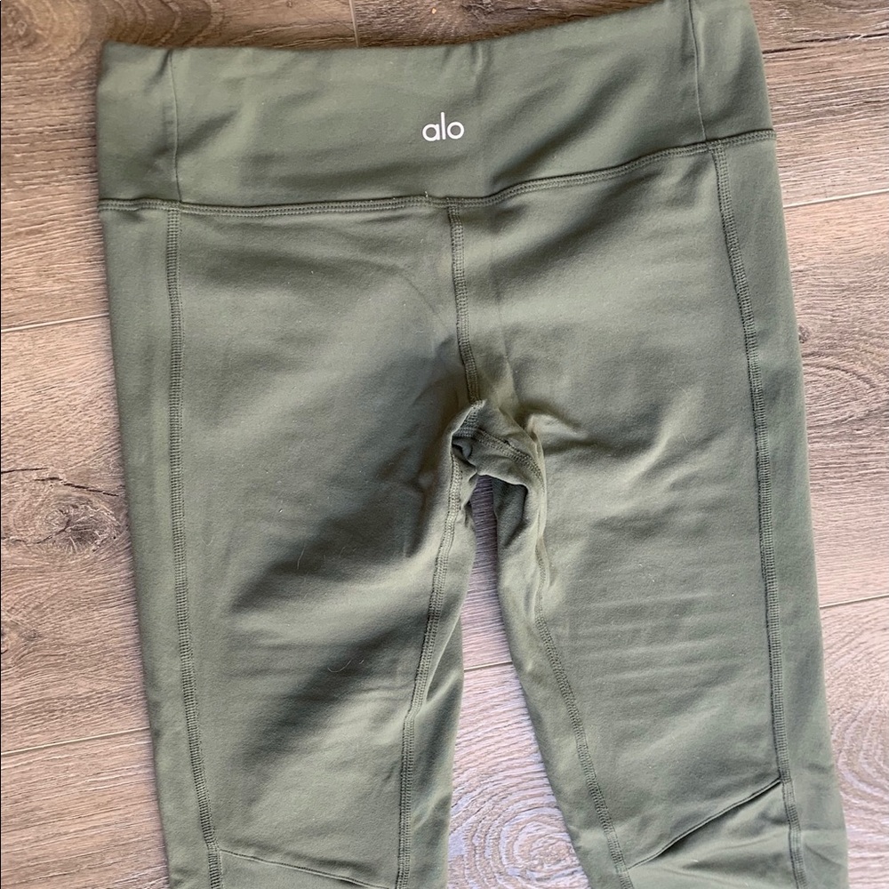 Alo Yoga Moto Leggings Army Green - Gem
